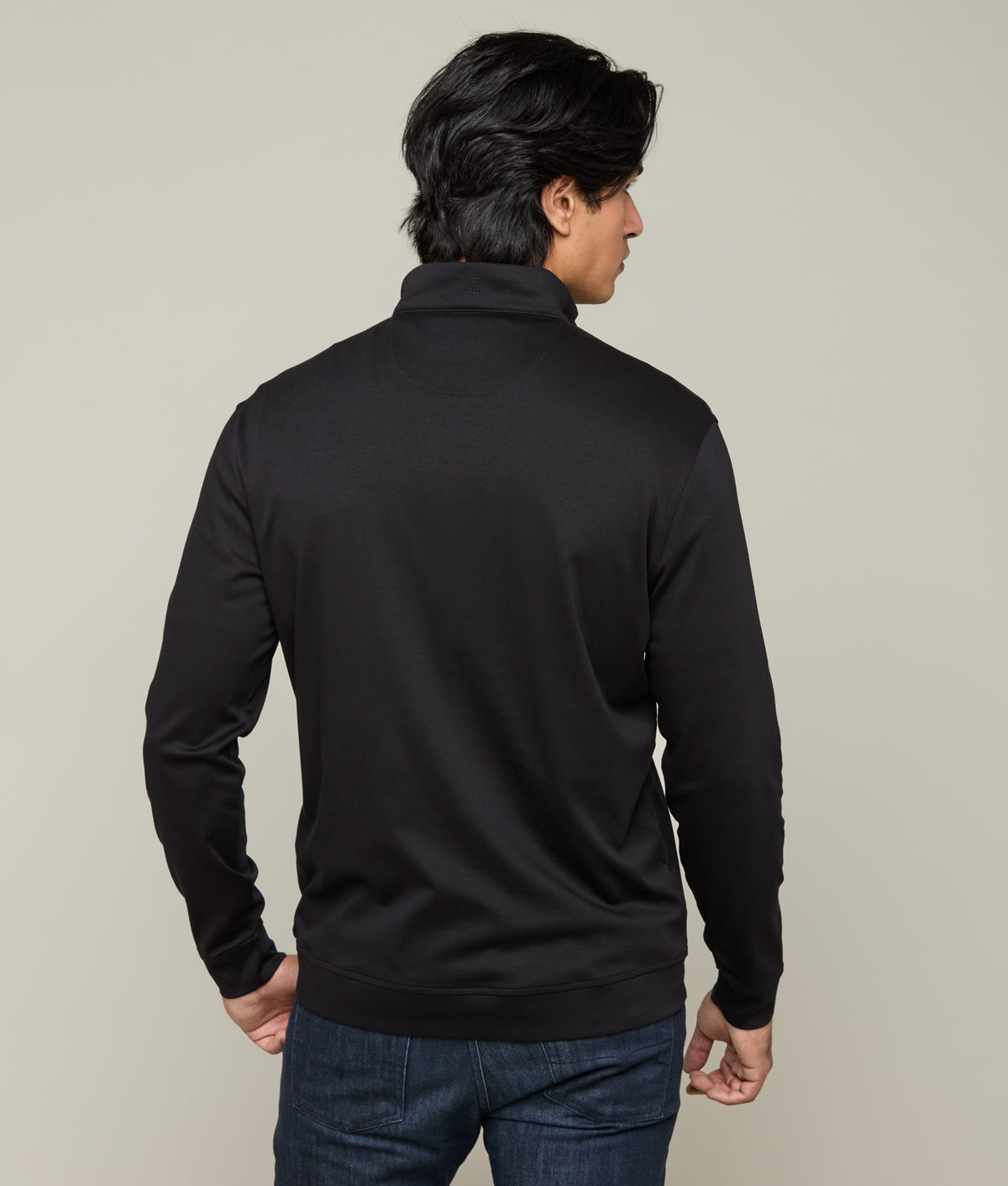 
        Lightweight Quarter Zip :: Black