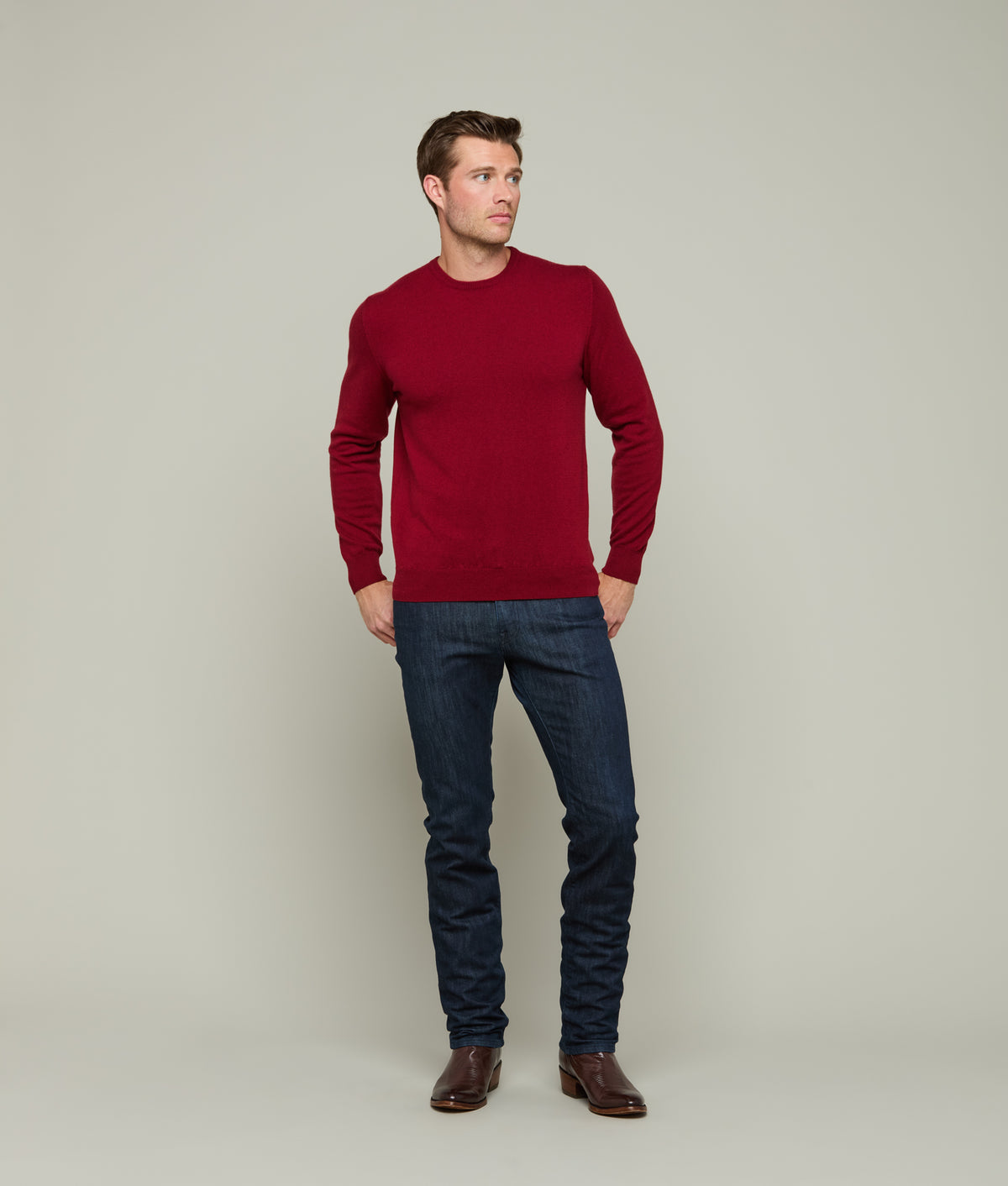 
    Men&#39;s Cashmere Crewneck Sweater :: Wine