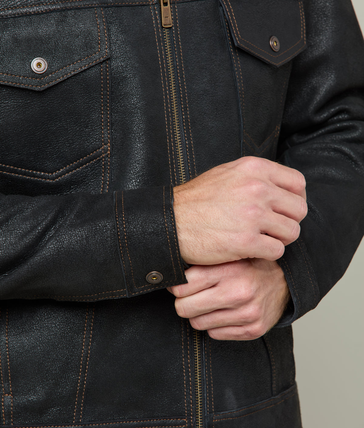 
    Leather Trucker Jacket :: Black