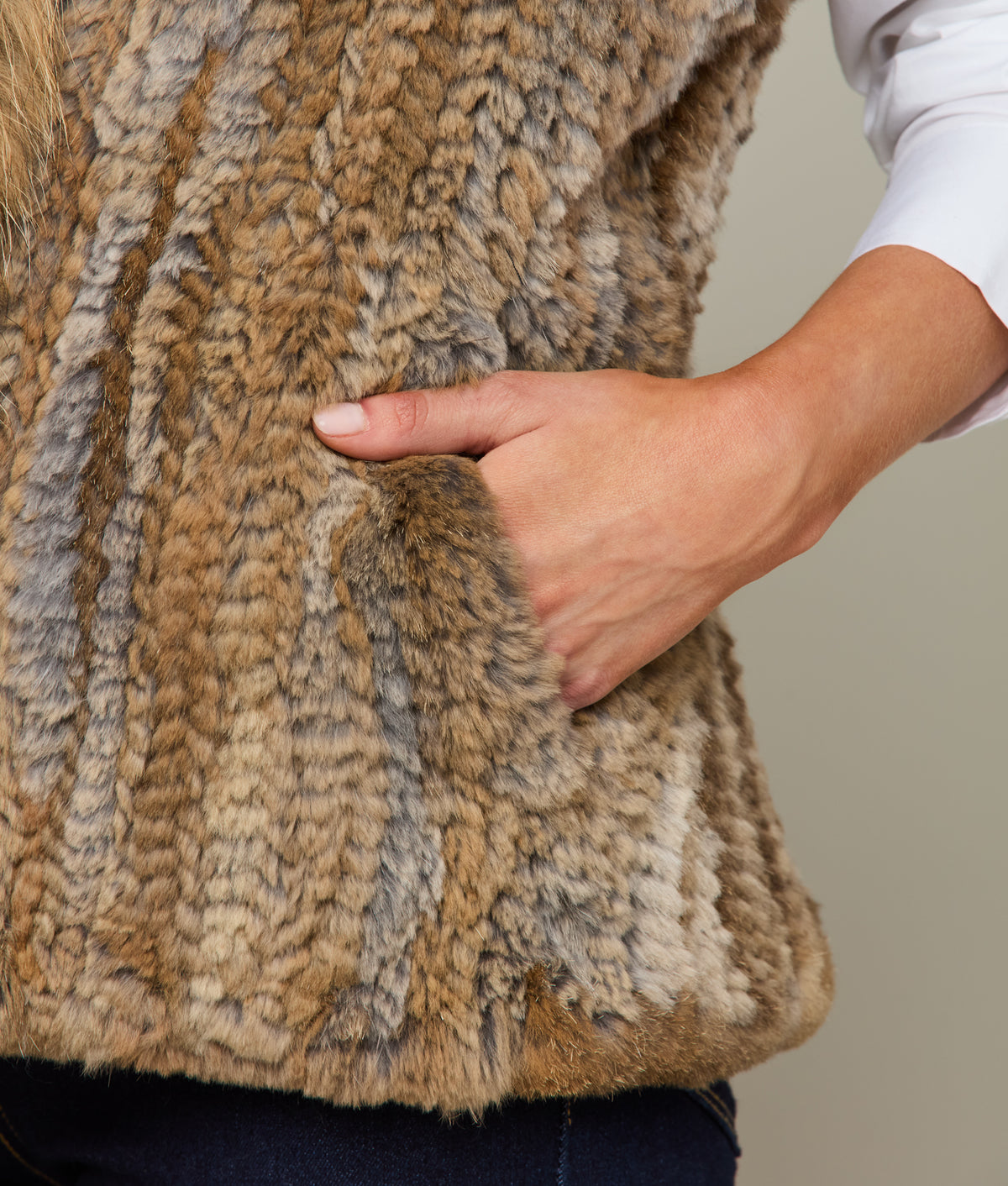 
        Rabbit Fur Vest :: Natural