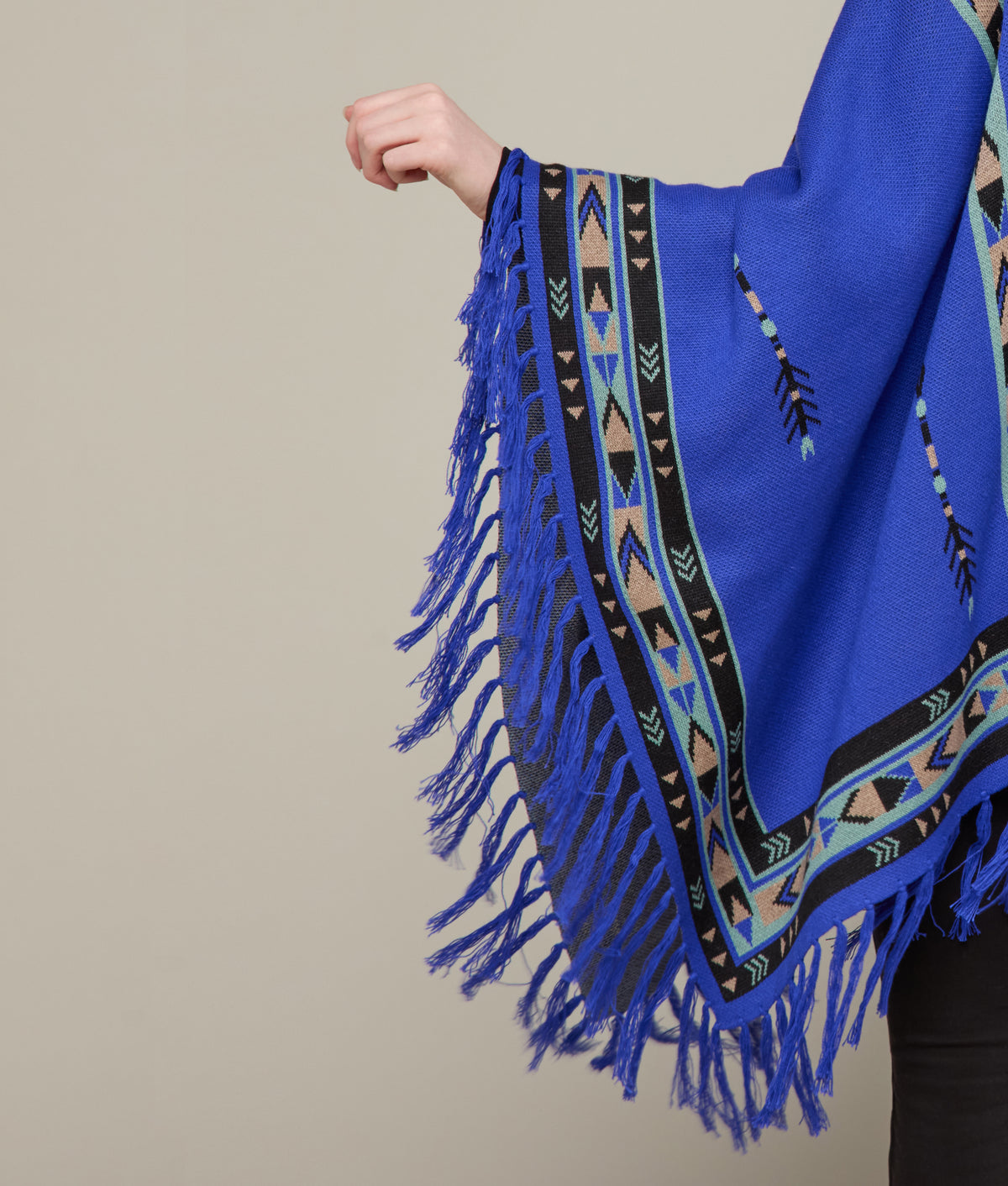 
    Lightweight Alpaca Cape :: Sapphire