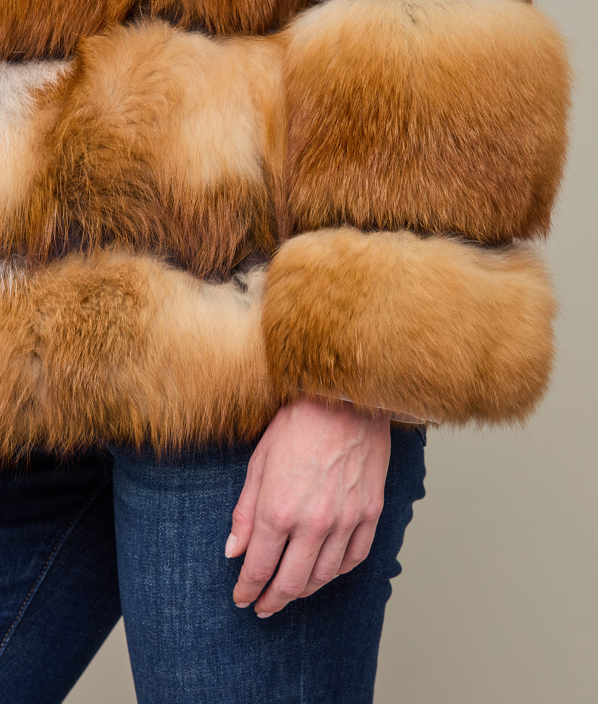 
    Canadian Red Fox Jacket :: Caramel