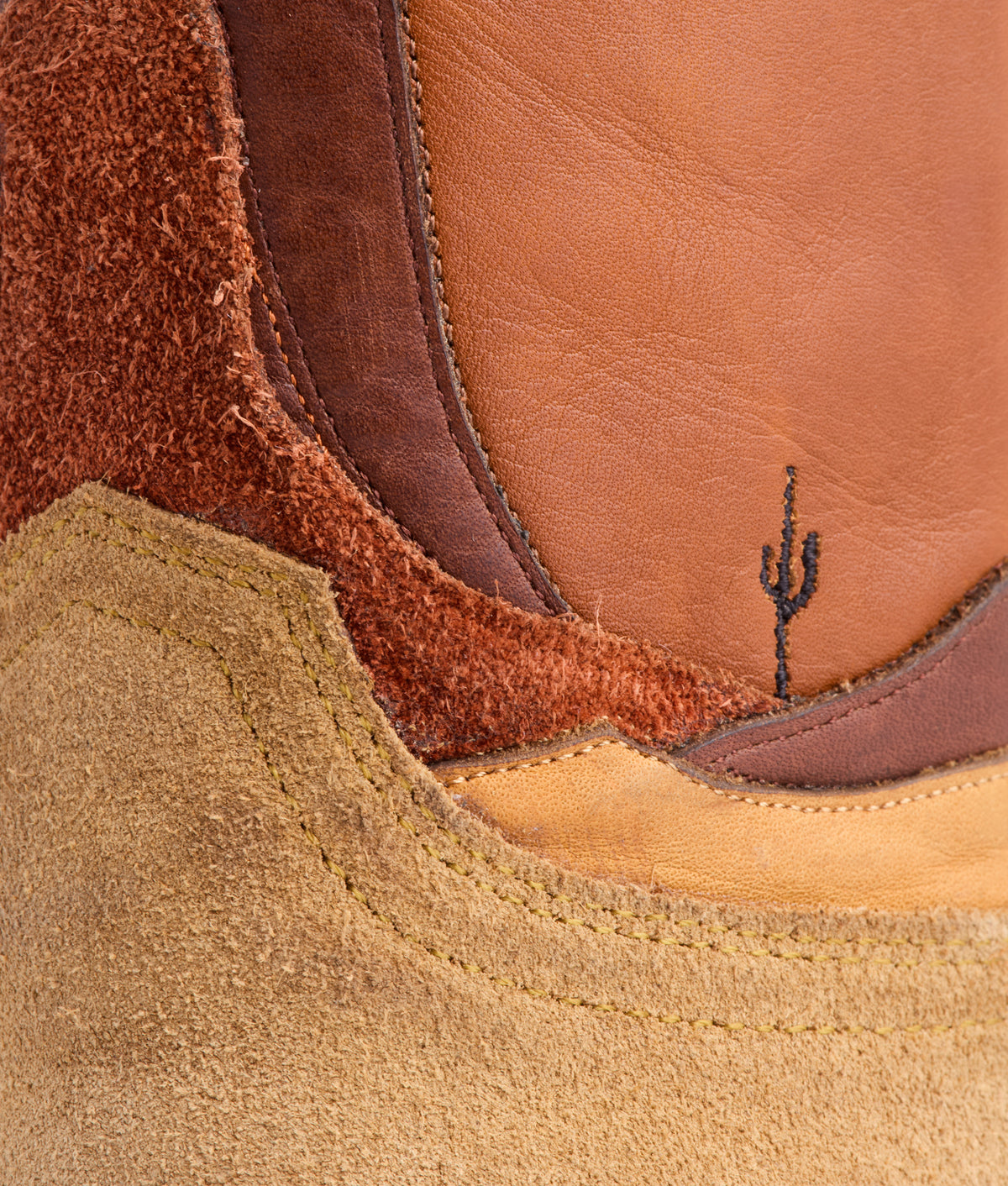 
    Women&#39;s Desert Sands :: Sand