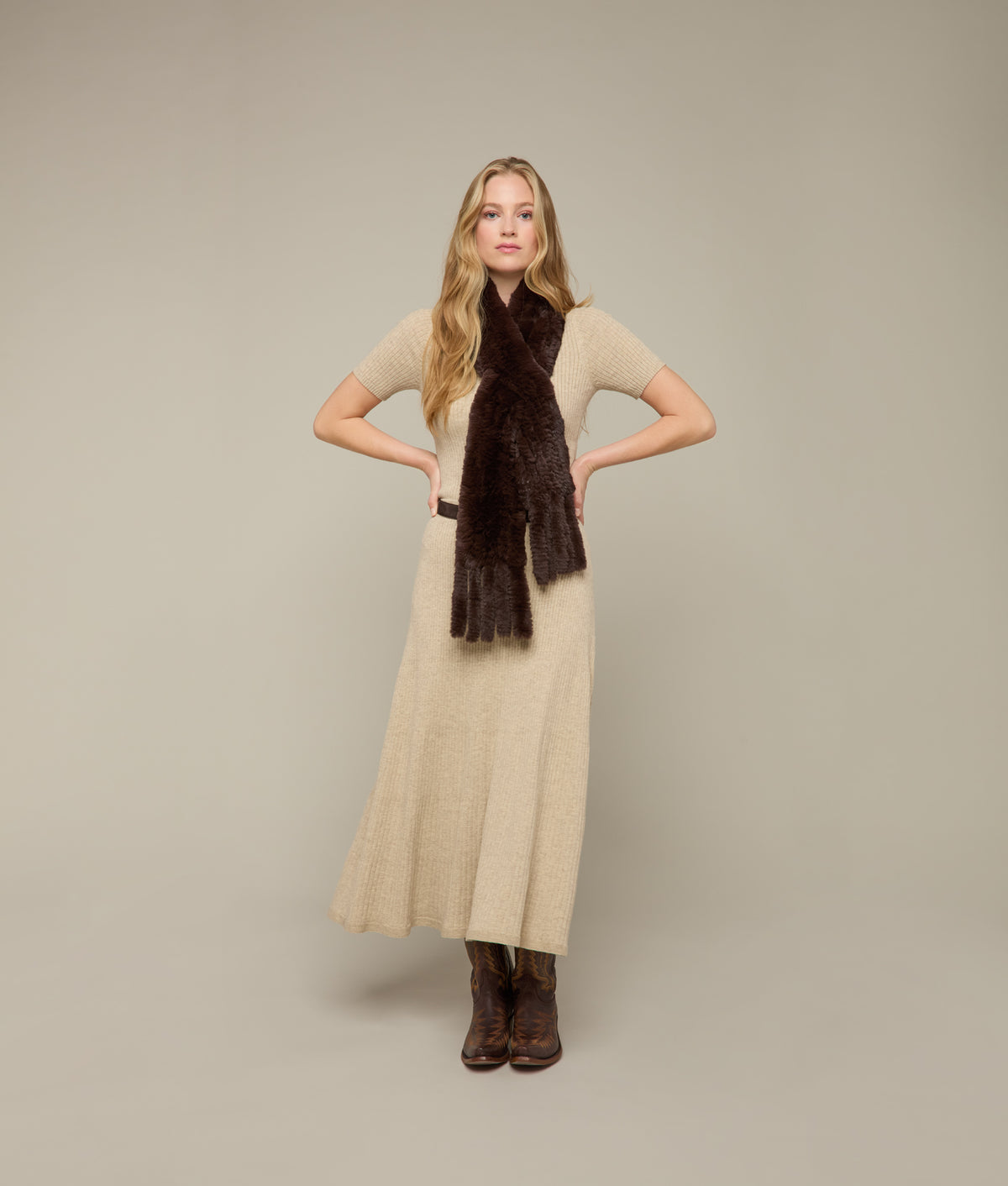 
        Rabbit Fur Scarf :: Brown