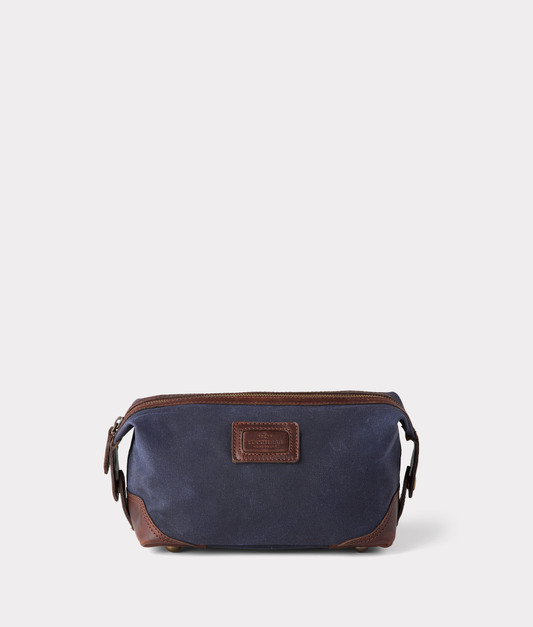 Everyday Waxed Canvas Dopp Kit :: Navy