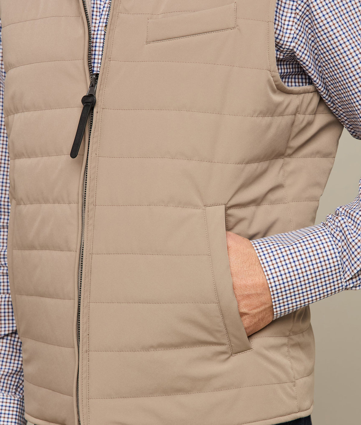 
        Gilroy Reversible Vest :: Oatmeal