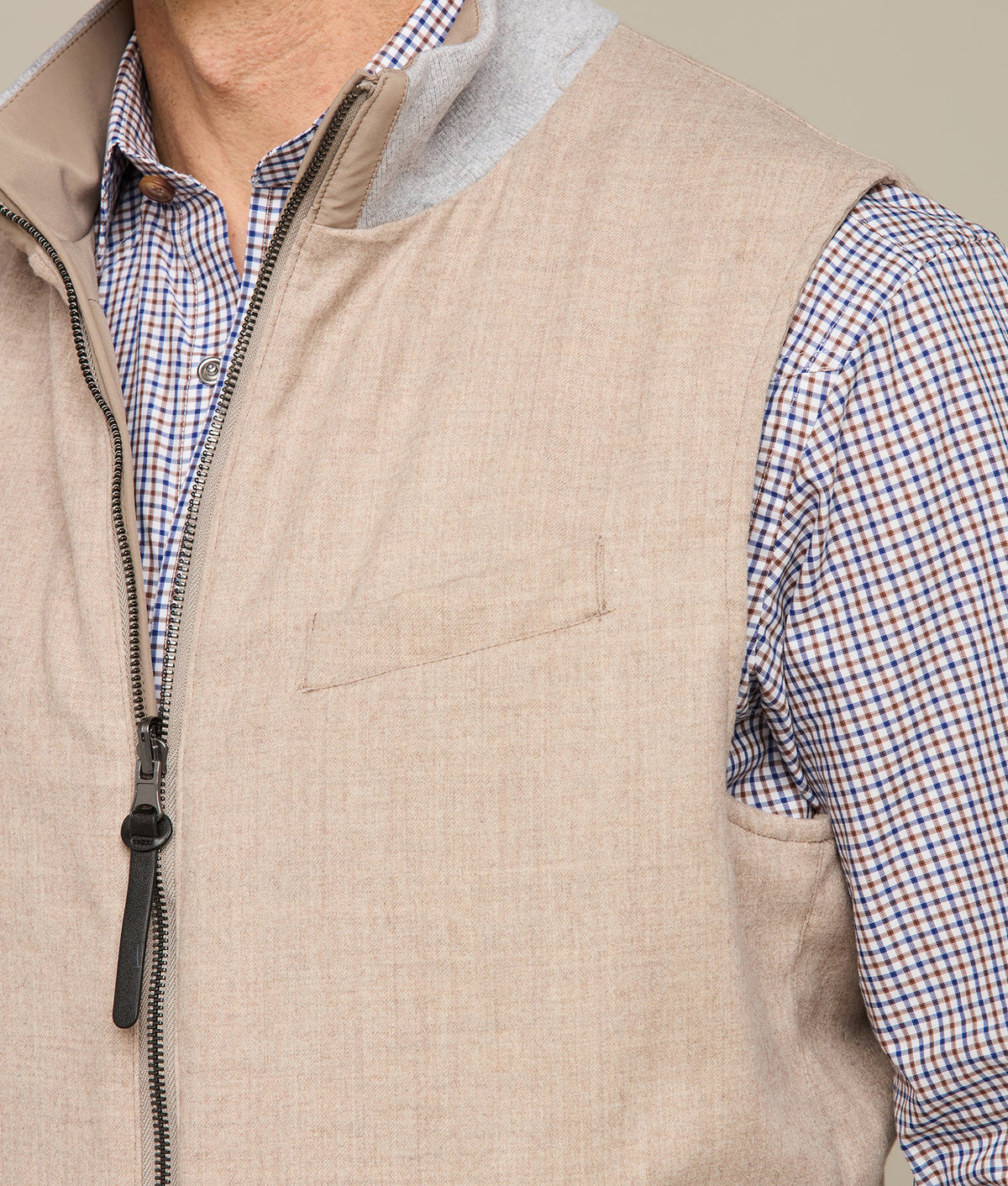 
        Gilroy Reversible Vest :: Oatmeal