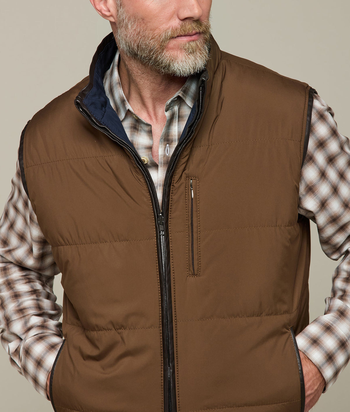 
    Reversible Microfiber Vest :: Chocolate/Navy