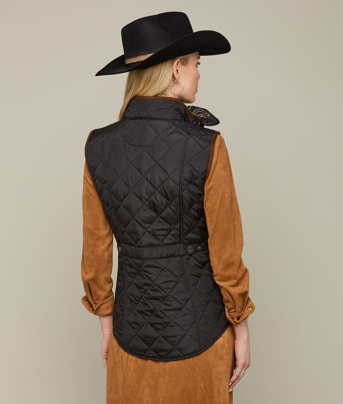 
        Quilted Vest :: Black