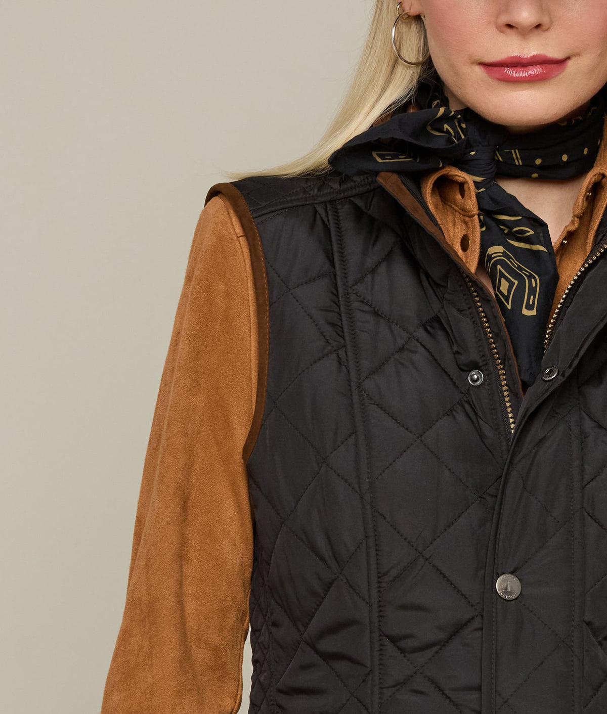 
        Quilted Vest :: Black