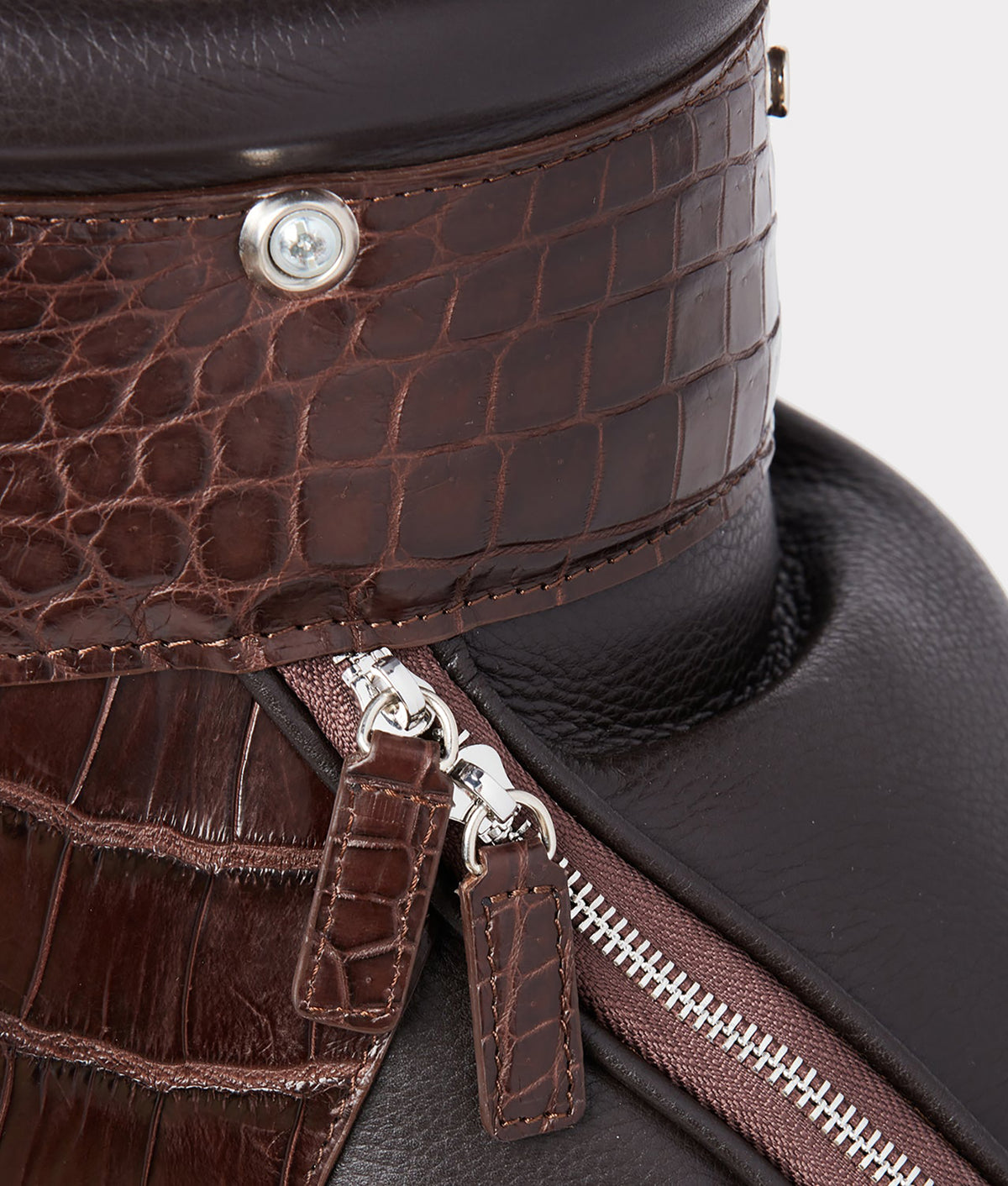 
    Salvatore Golf Bag :: Chocolate